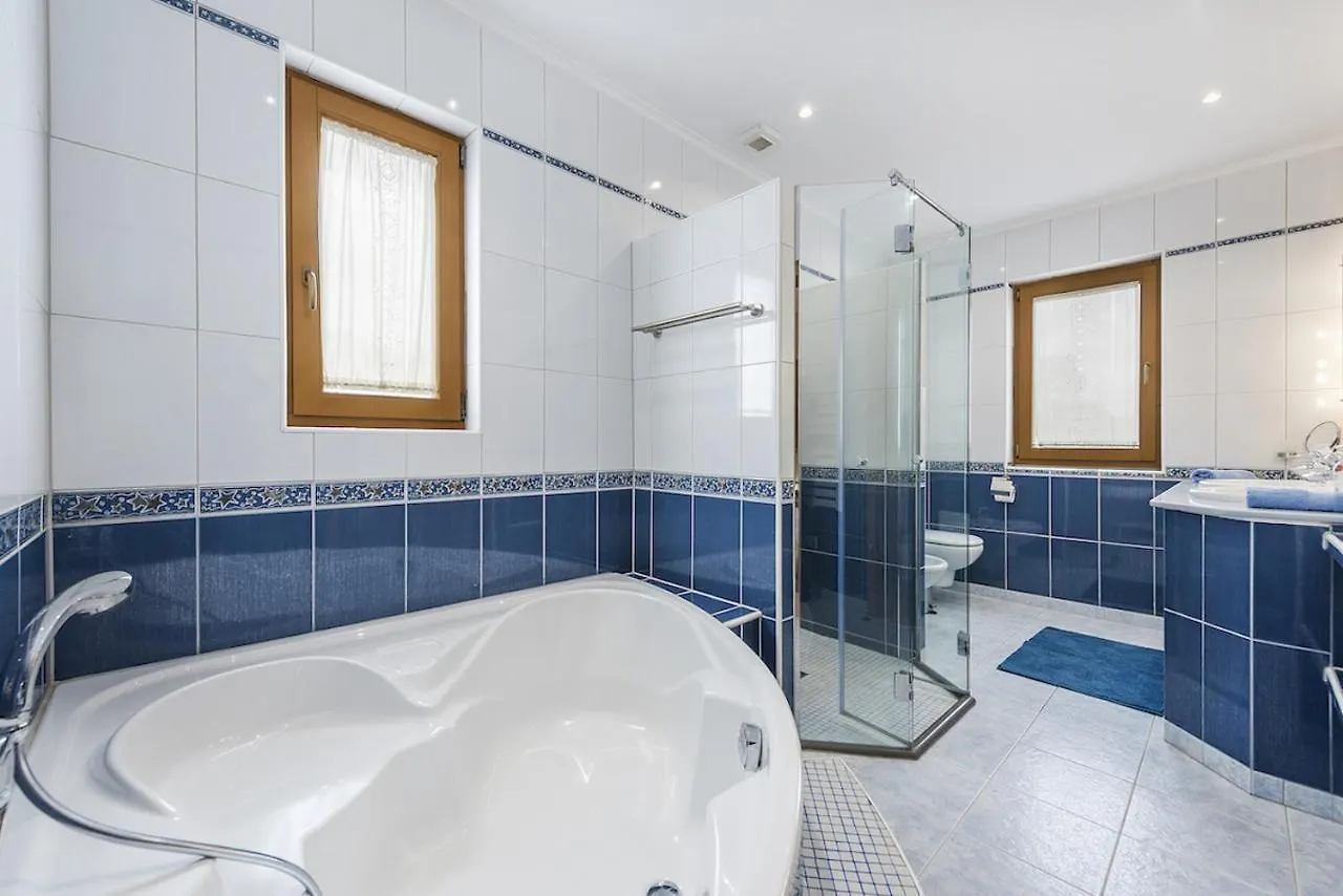 Villa Lago الكوذيا 0*,  إسبانيا